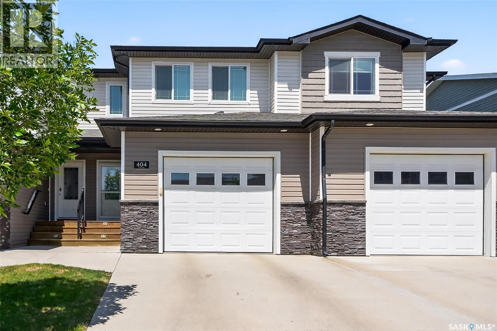 Photo 2 of 404 940 Bradley Street, Moose Jaw SK