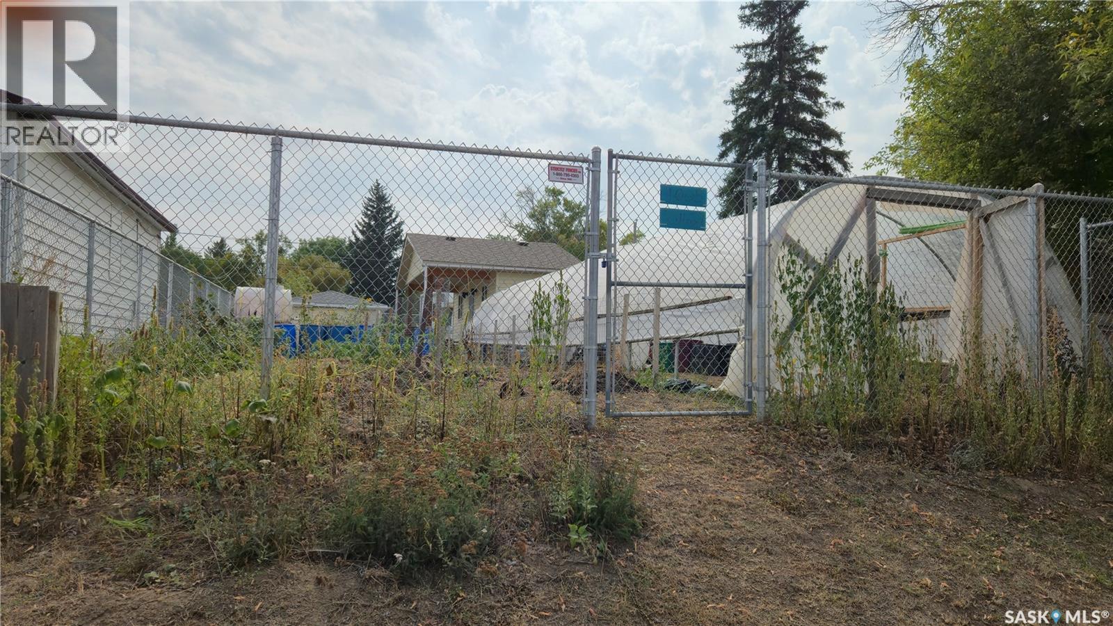 Photo 1 of 1005 Lillooet Street W, Moose Jaw SK