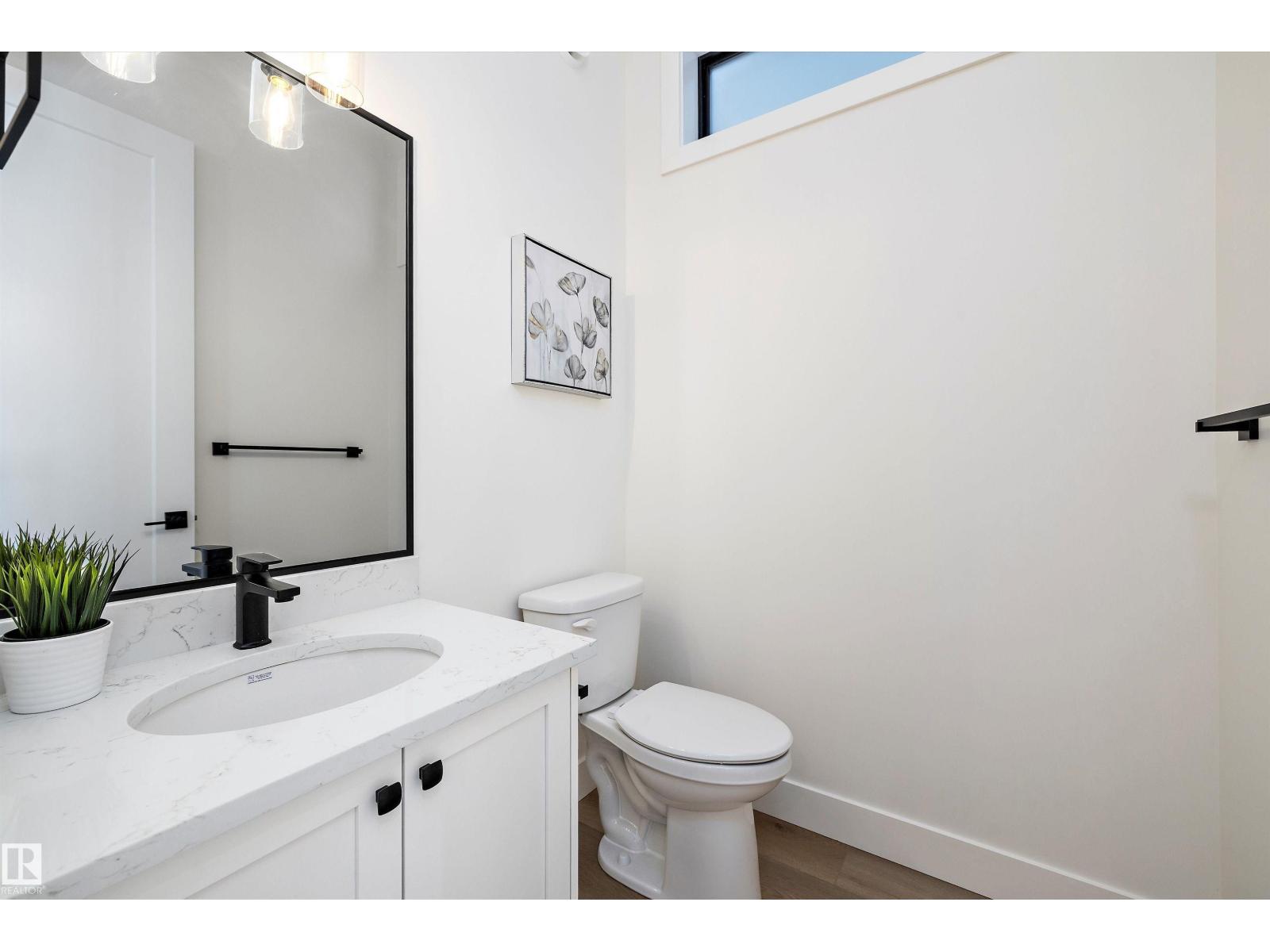Photo 24 of 14711 88 Av Nw, Edmonton AB