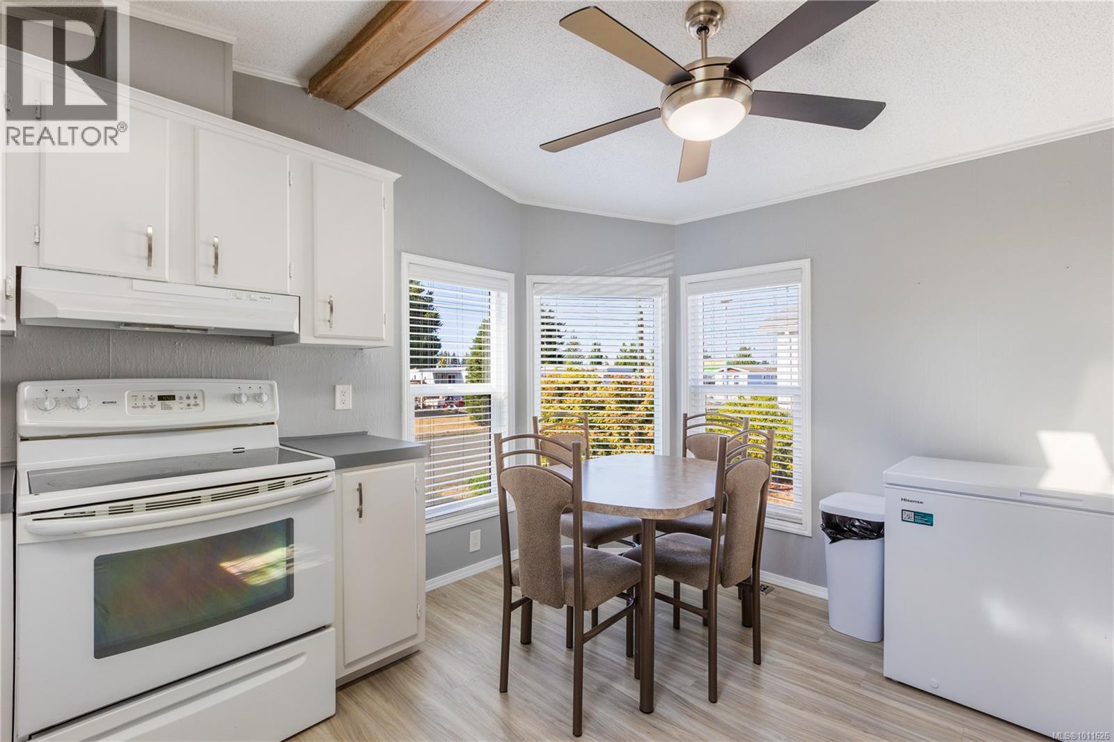 59 390 COWICHAN Ave, Courtenay