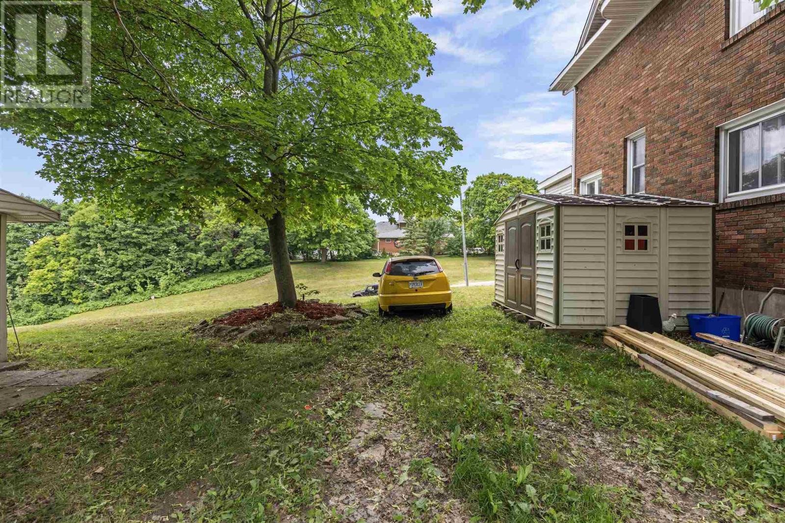 Photo 3 of 58 Lansdowne Ave, Sault Ste Marie ON