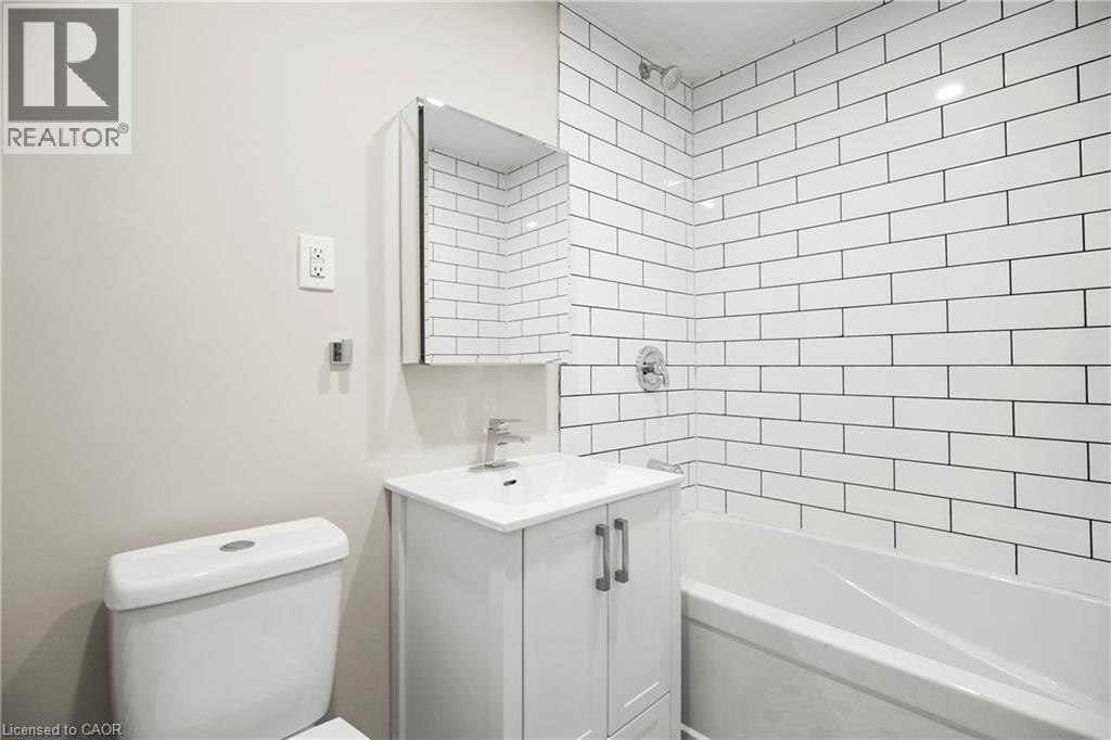 Photo 18 of 316 Aberdeen Avenue Unit 11, Hamilton ON