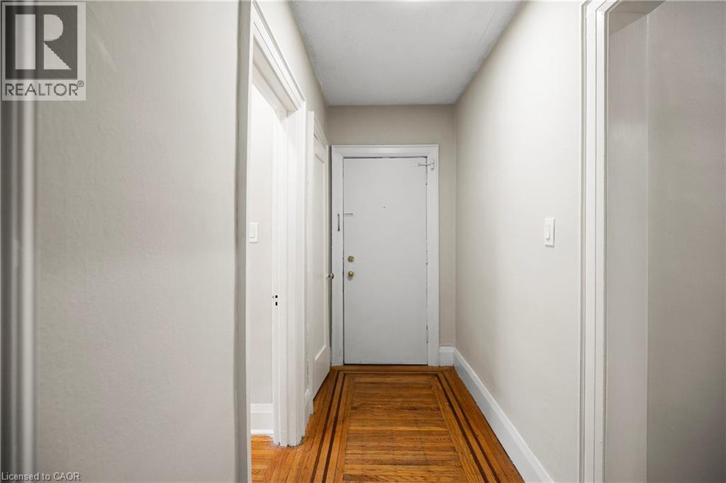 Photo 9 of 316 Aberdeen Avenue Unit 11, Hamilton ON