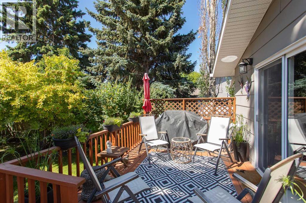 Photo 33 of 19 Oyen Crescent, Red Deer AB