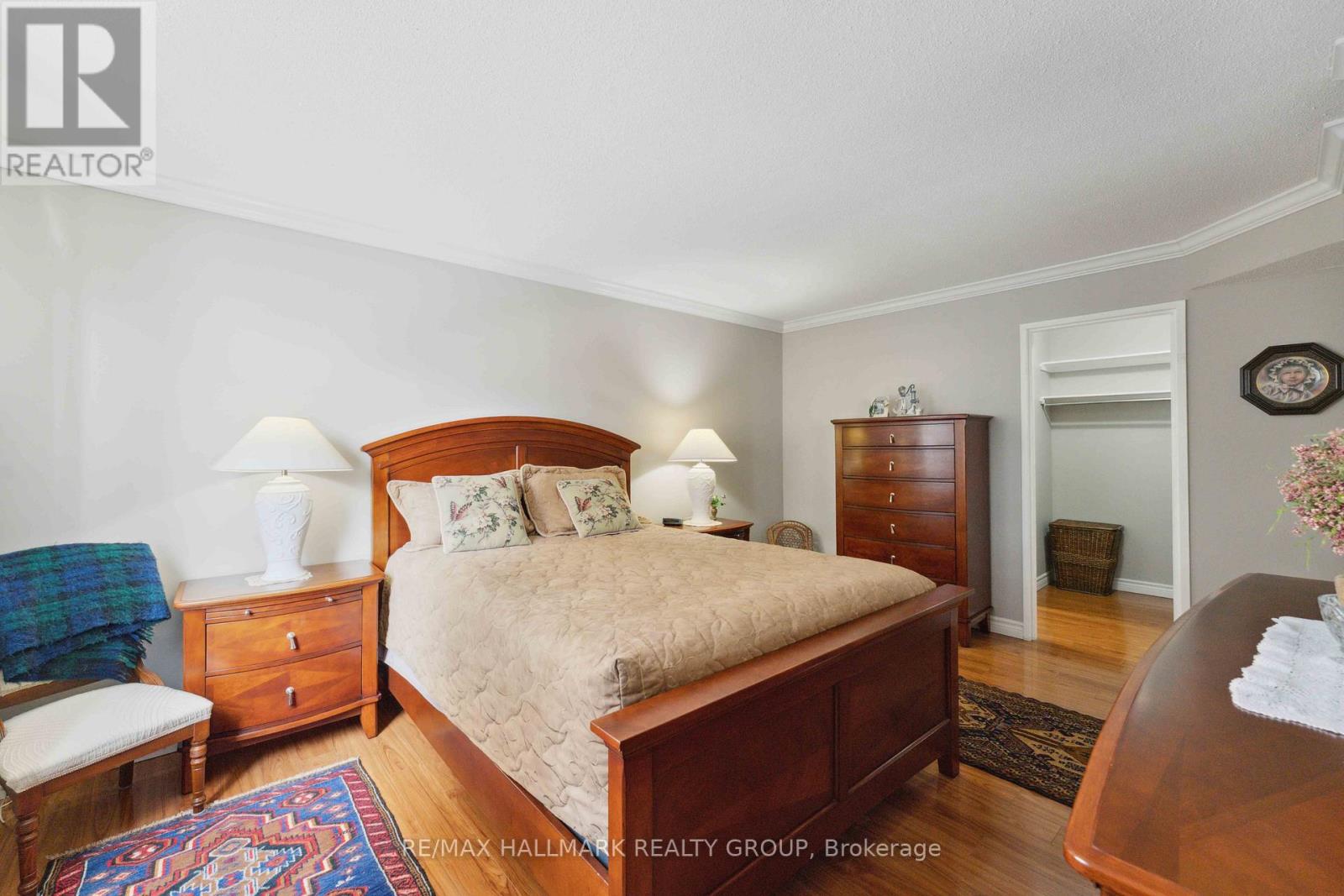 Photo 11 of 308 470 Laurier Avenue W, Ottawa ON