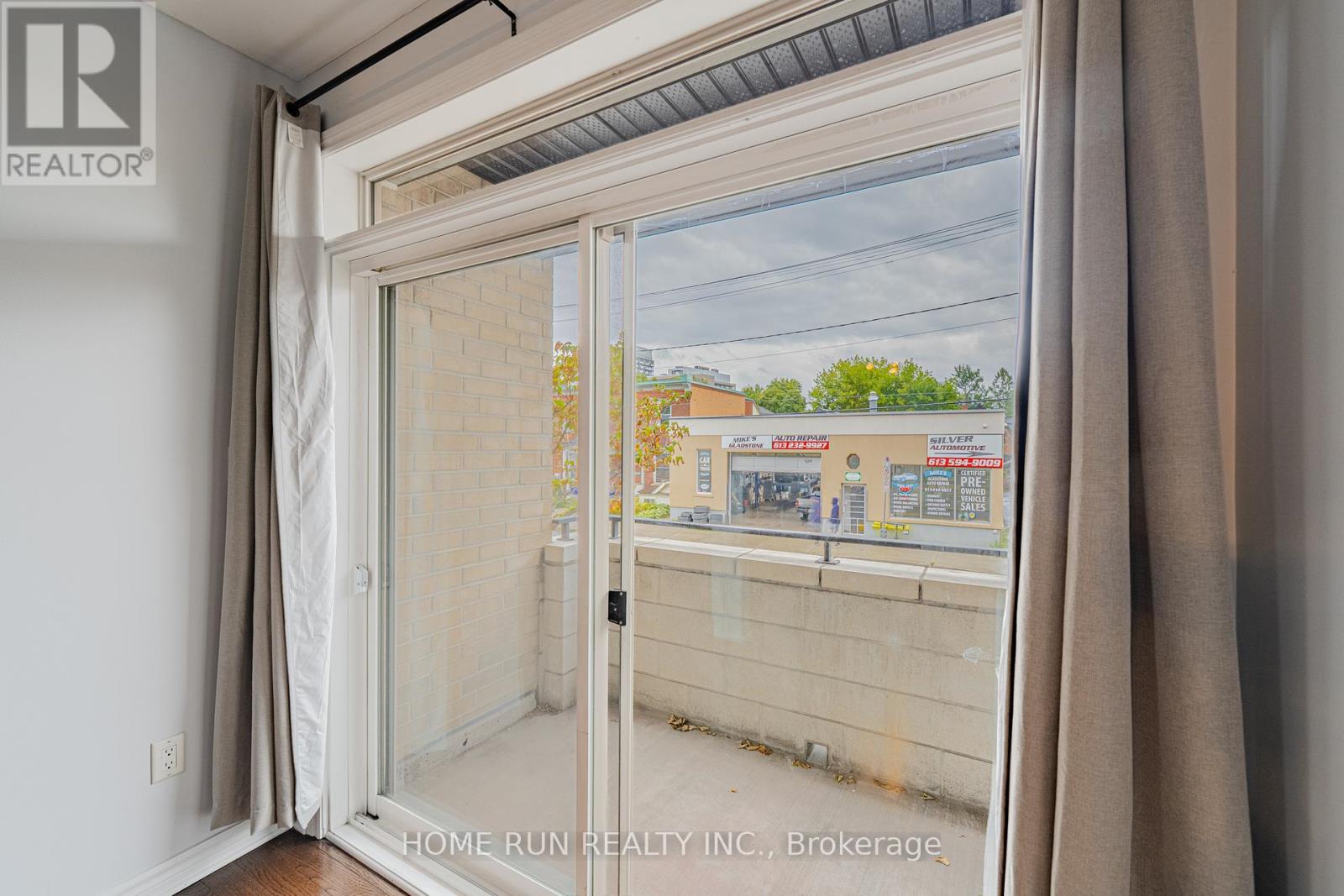Photo 29 of 210 429 Kent Street, Ottawa ON