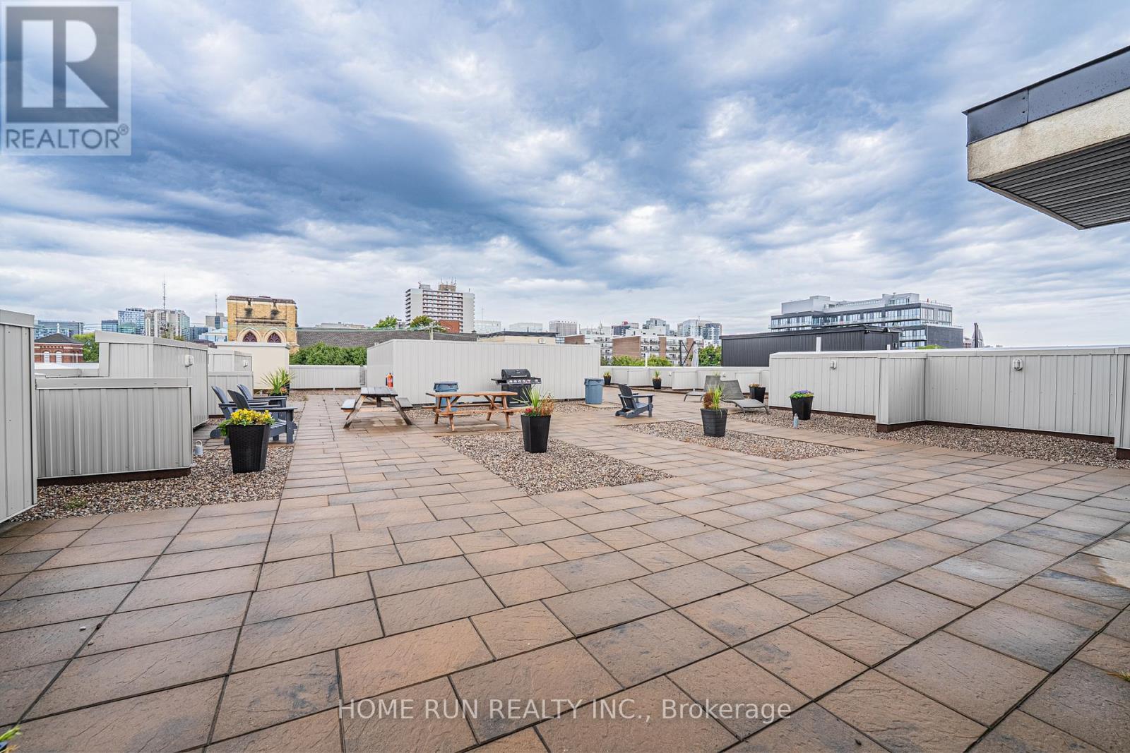 Photo 33 of 210 429 Kent Street, Ottawa ON