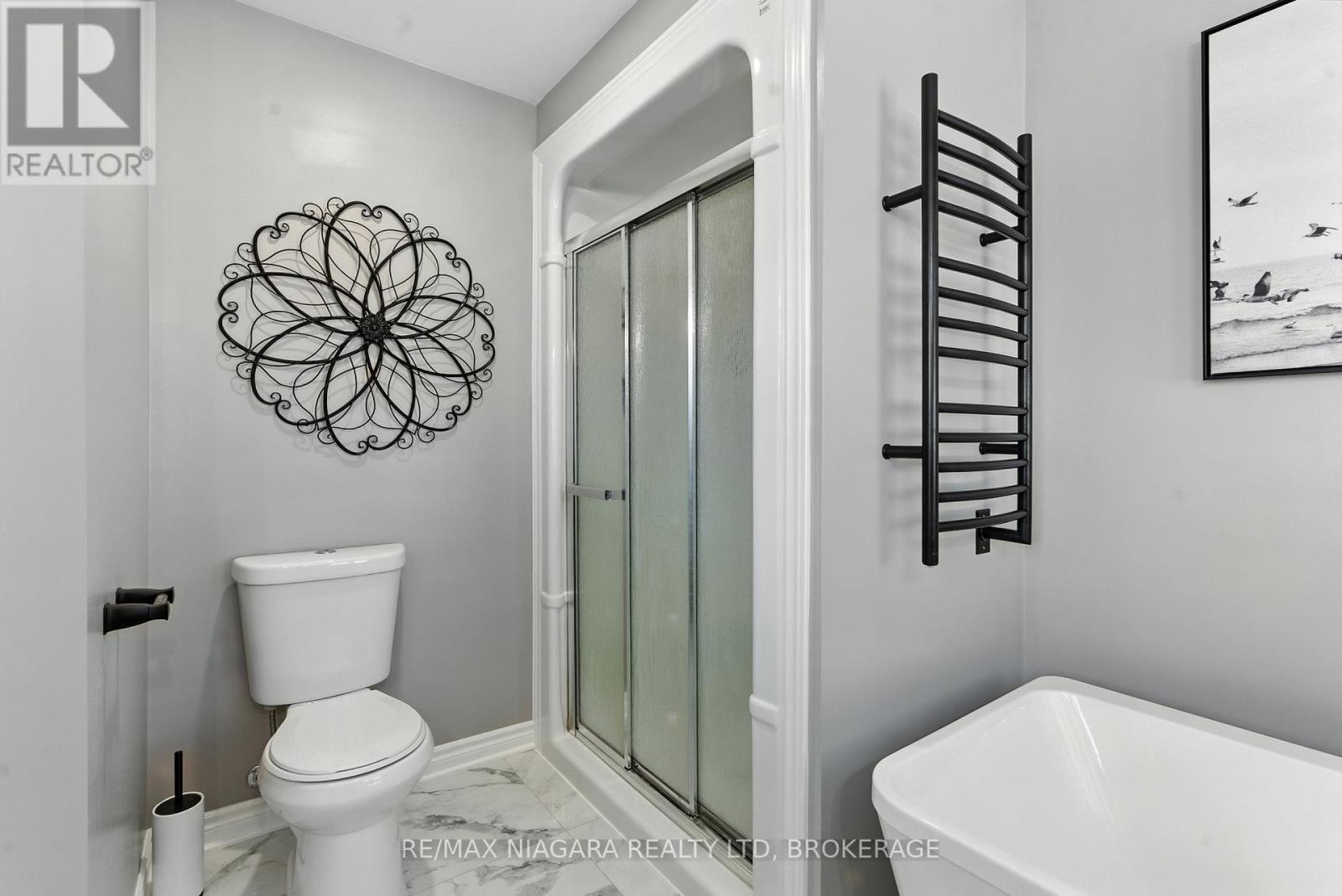 Photo 17 of 6063 Fausta Boulevard, Niagara Falls ON
