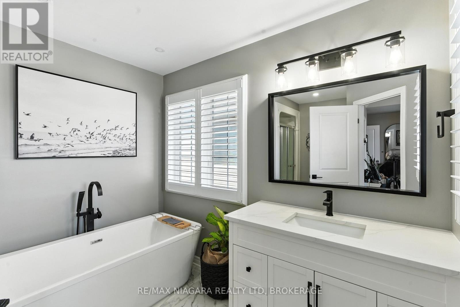 Photo 18 of 6063 Fausta Boulevard, Niagara Falls ON