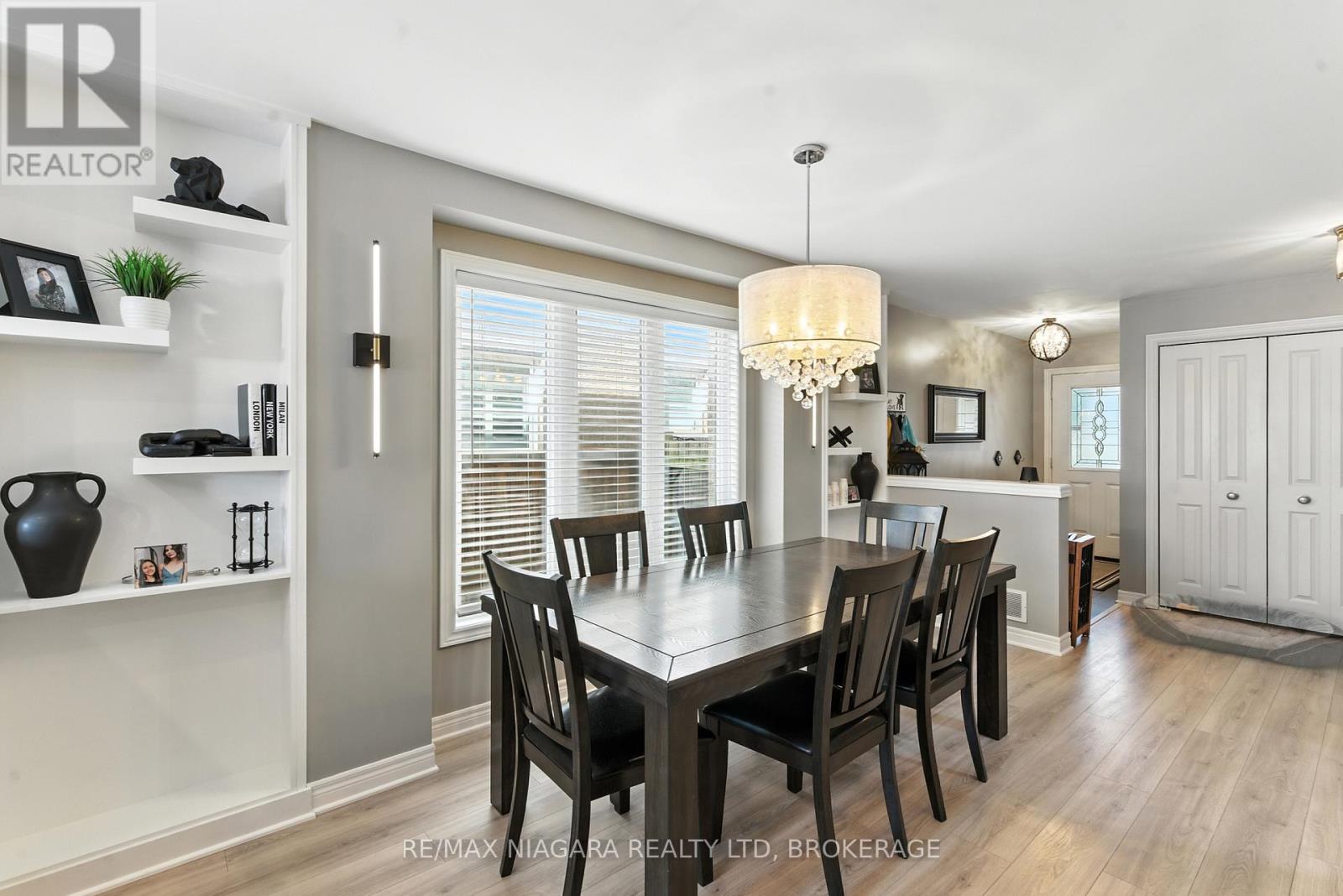 Photo 4 of 6063 Fausta Boulevard, Niagara Falls ON