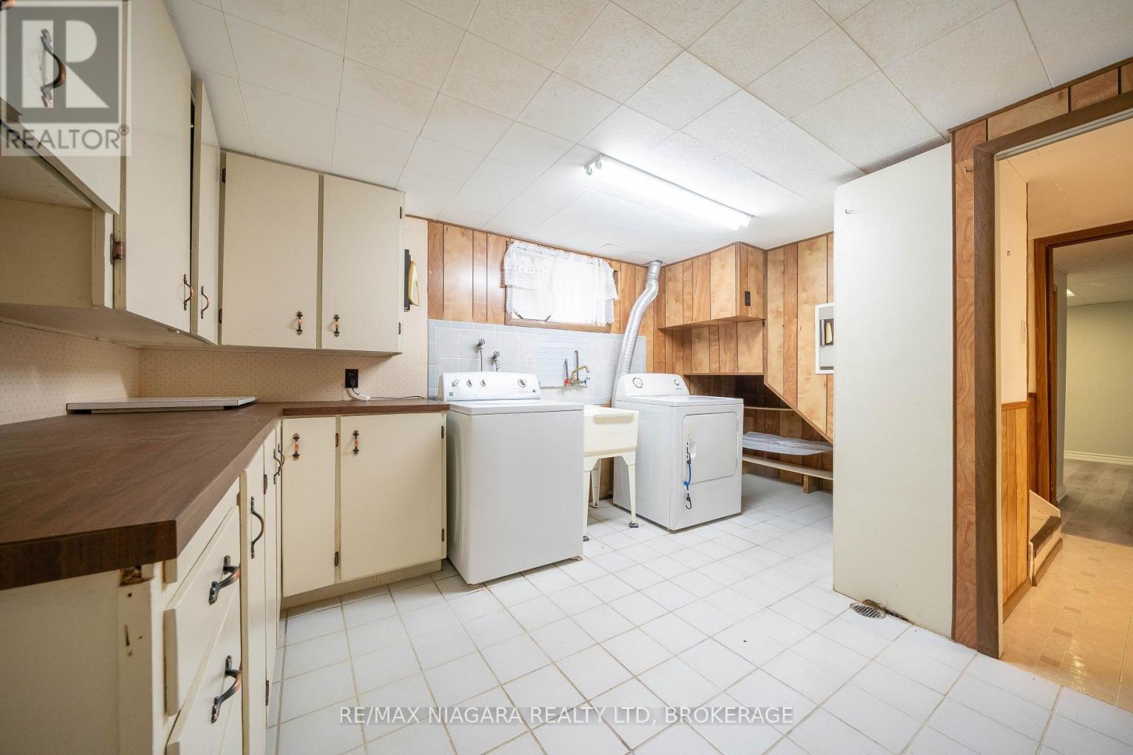 Photo 30 of 28 Bridge Street, St Catharines ON