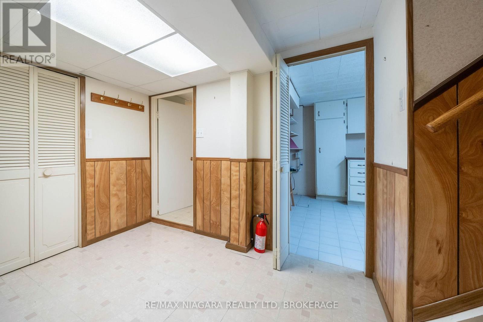 Photo 34 of 28 Bridge Street, St Catharines ON