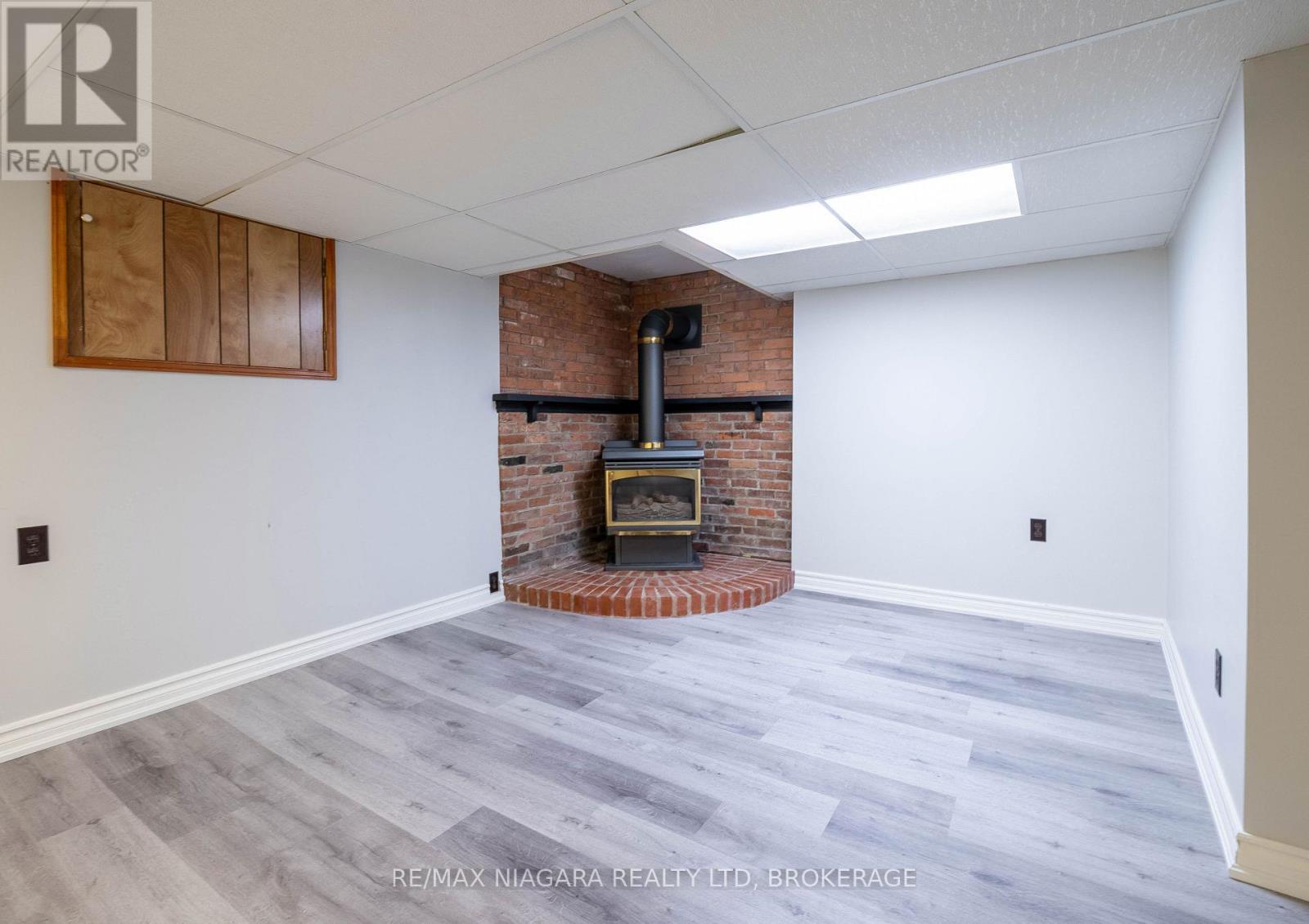 Photo 35 of 28 Bridge Street, St Catharines ON