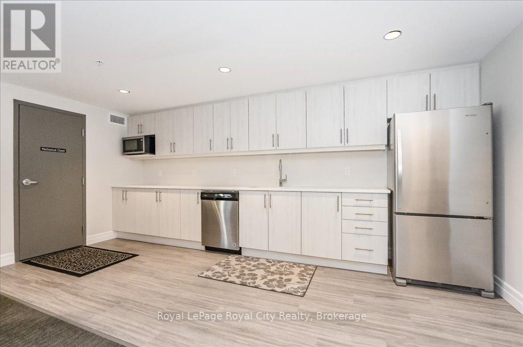 Photo 34 of 103 19 Stumpf Street, Centre Wellington ON