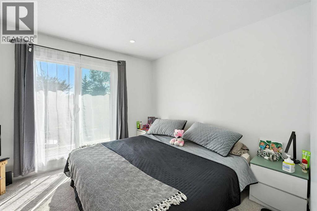 Photo 11 of 432 25 Avenue Ne, Calgary AB