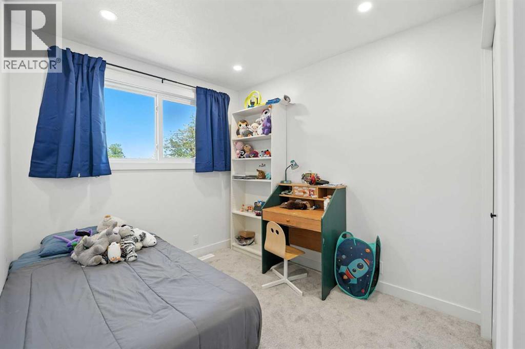 Photo 13 of 432 25 Avenue Ne, Calgary AB