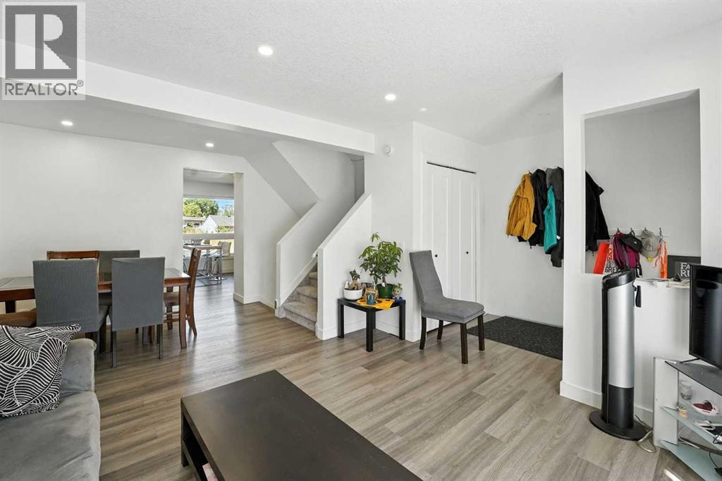 Photo 4 of 432 25 Avenue Ne, Calgary AB
