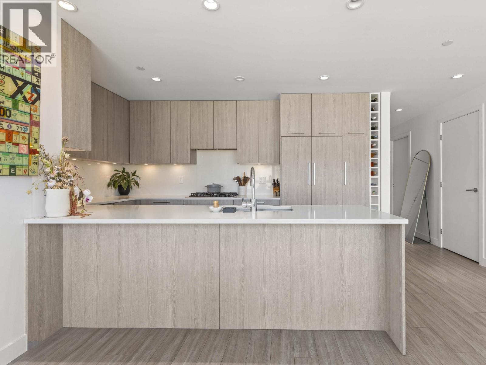 Photo 13 of 312 747 E 3rd Street, North Vancouver BC