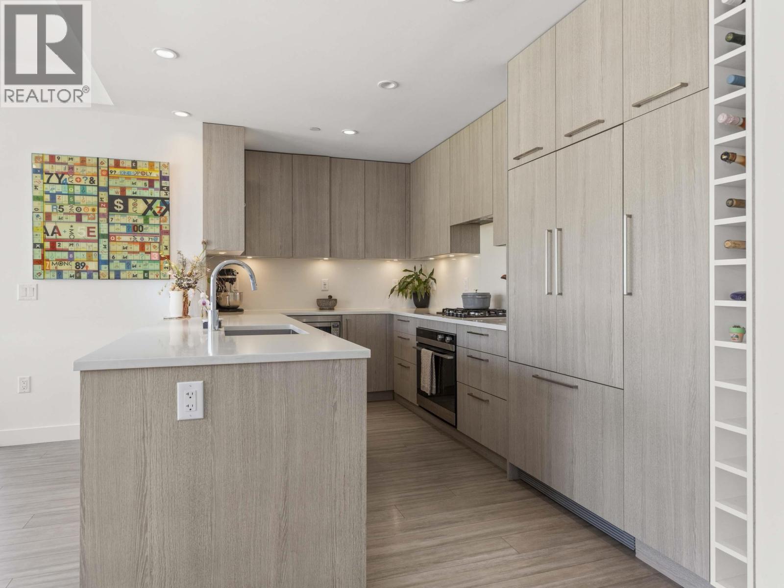 Photo 16 of 312 747 E 3rd Street, North Vancouver BC
