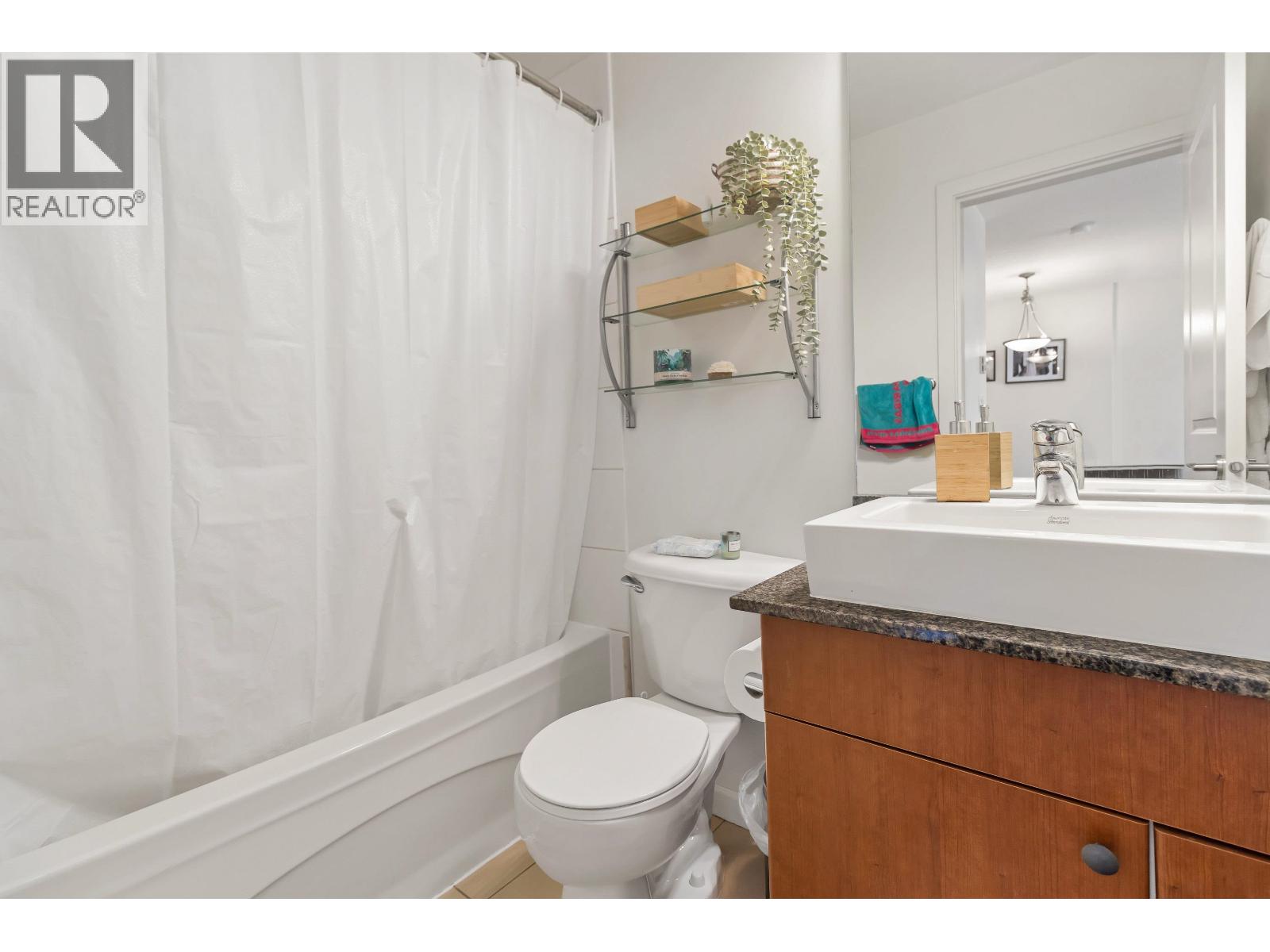 Photo 17 of 1808 610 Victoria Street, New Westminster BC