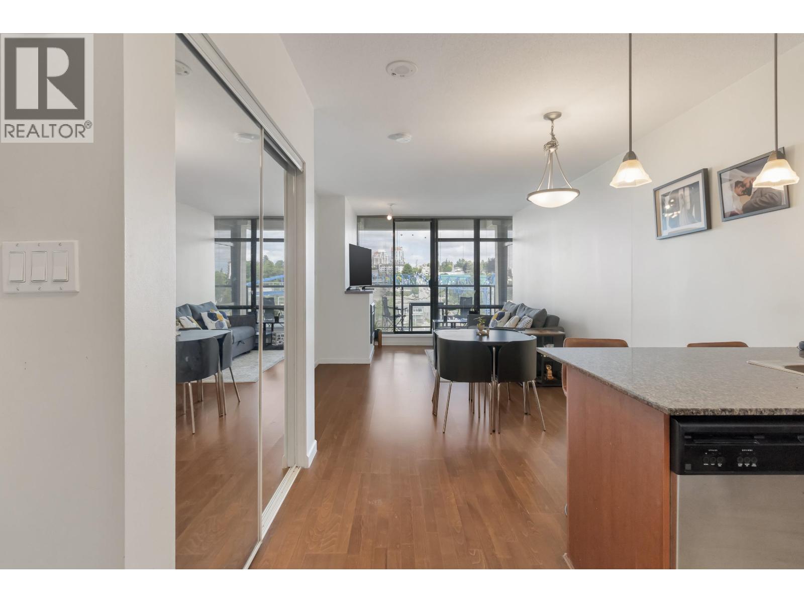 Photo 9 of 1808 610 Victoria Street, New Westminster BC