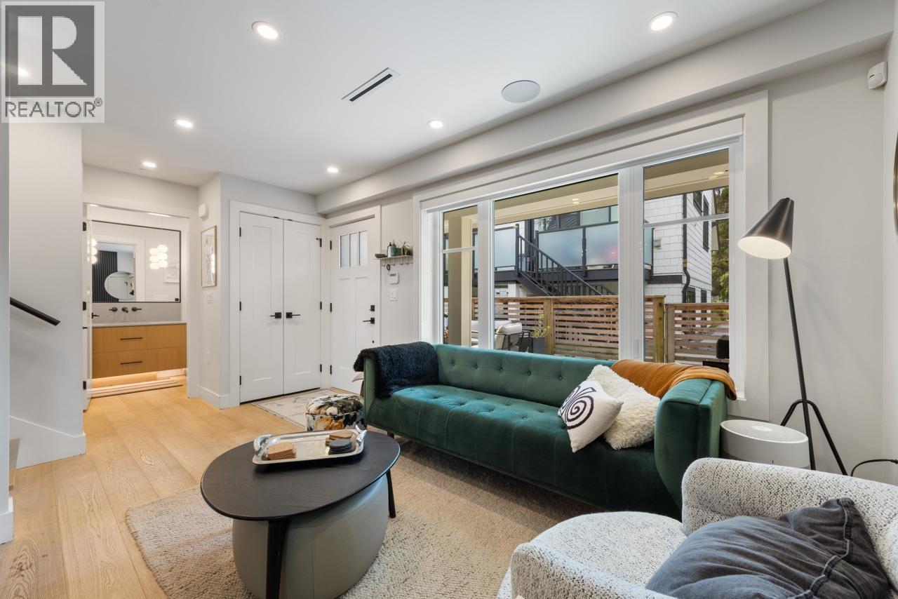 1827 W 15TH AVENUE, Vancouver