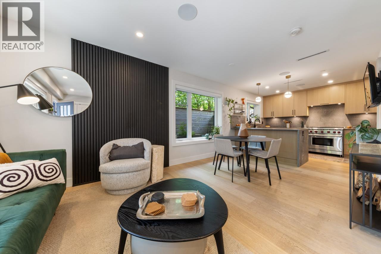1827 W 15TH AVENUE, Vancouver