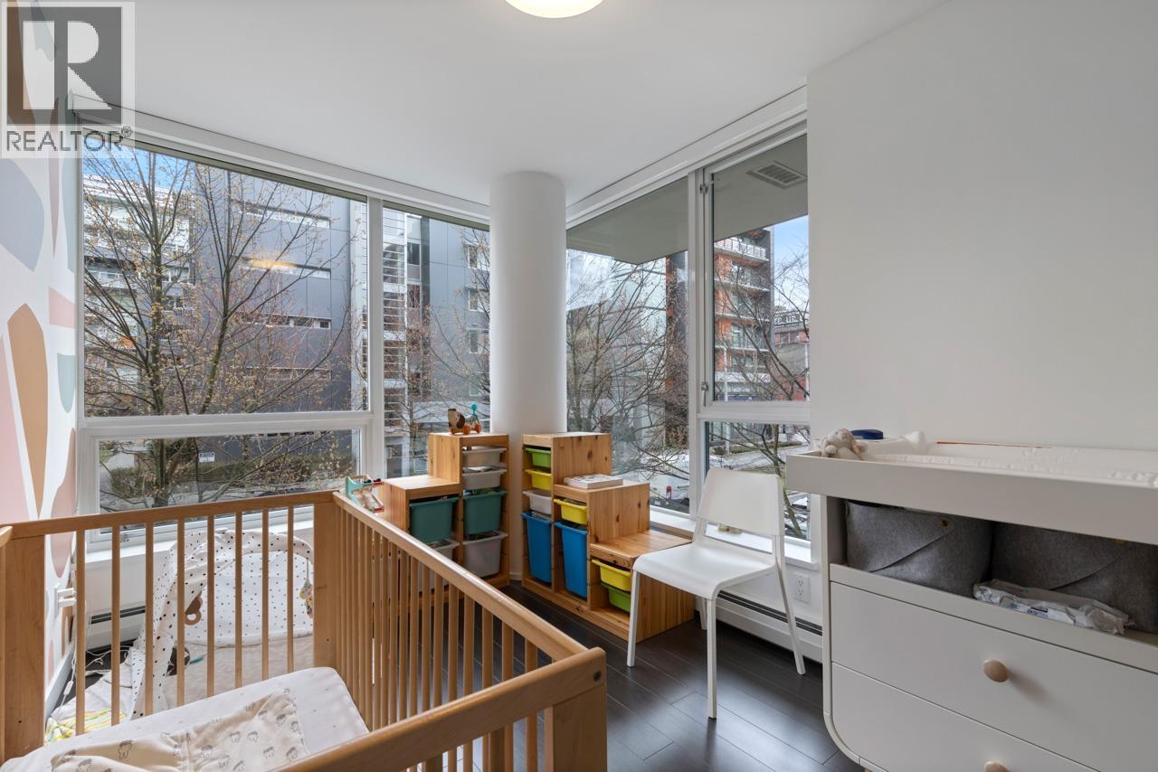 Photo 17 of 128 W 1st Avenue, Vancouver BC