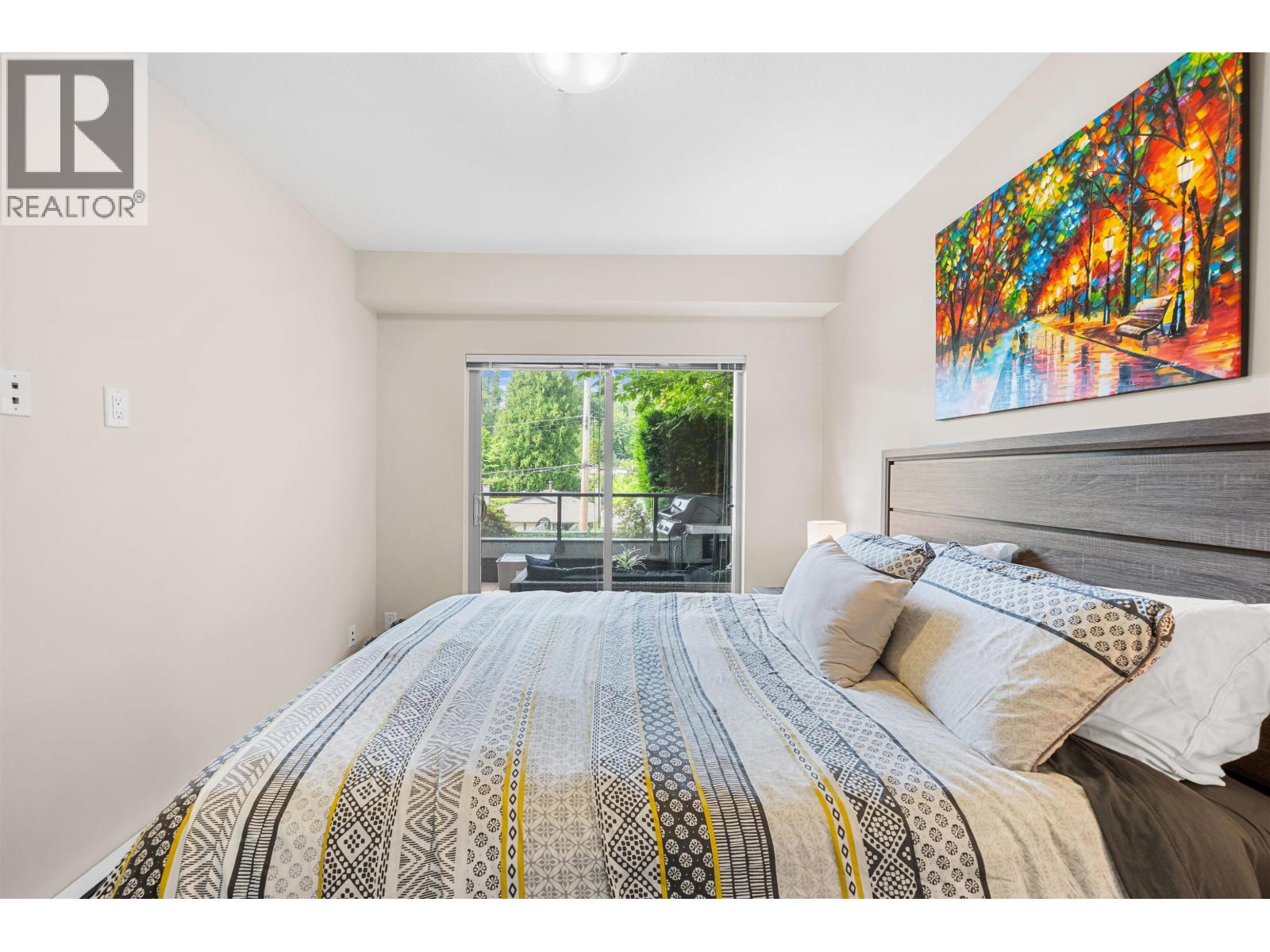 Photo 16 of 215 1330 Marine Drive, North Vancouver BC