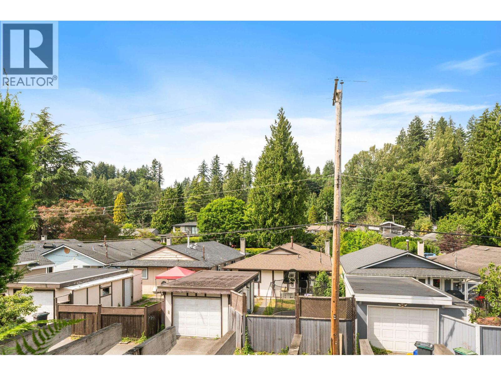 Photo 27 of 215 1330 Marine Drive, North Vancouver BC