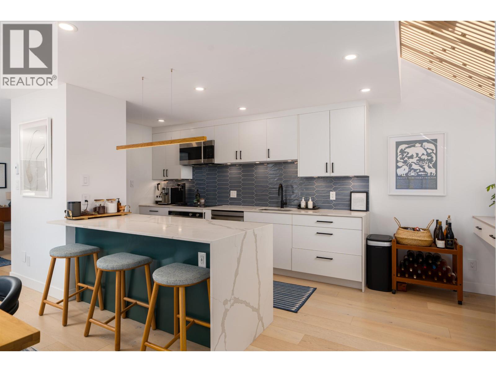 Photo 15 of 2018 Chesterfield Avenue, North Vancouver BC