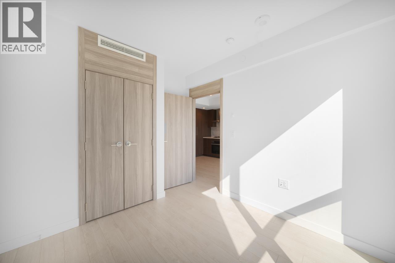 Photo 10 of 1517 1768 Cook Street, Vancouver BC