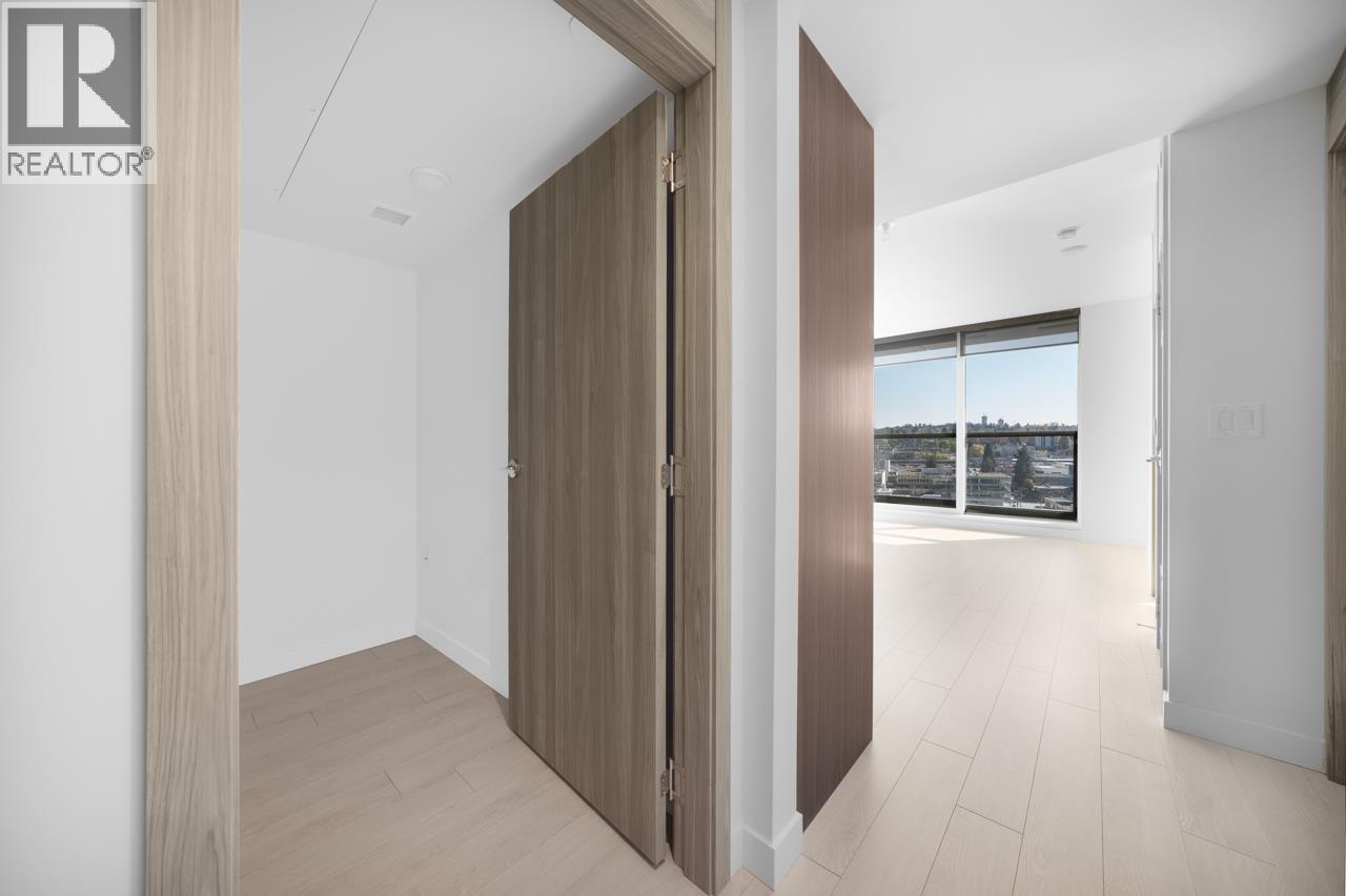 Photo 13 of 1517 1768 Cook Street, Vancouver BC