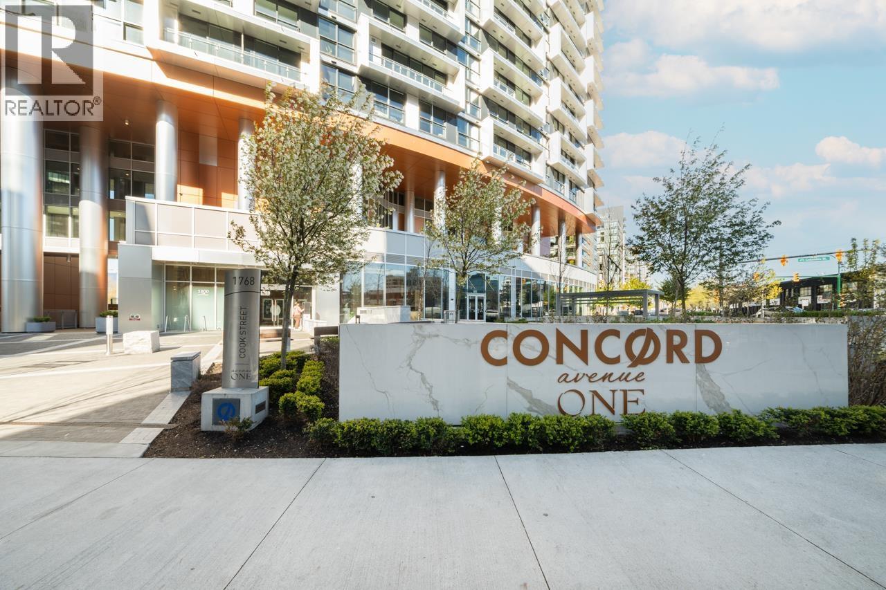 Photo 24 of 1517 1768 Cook Street, Vancouver BC