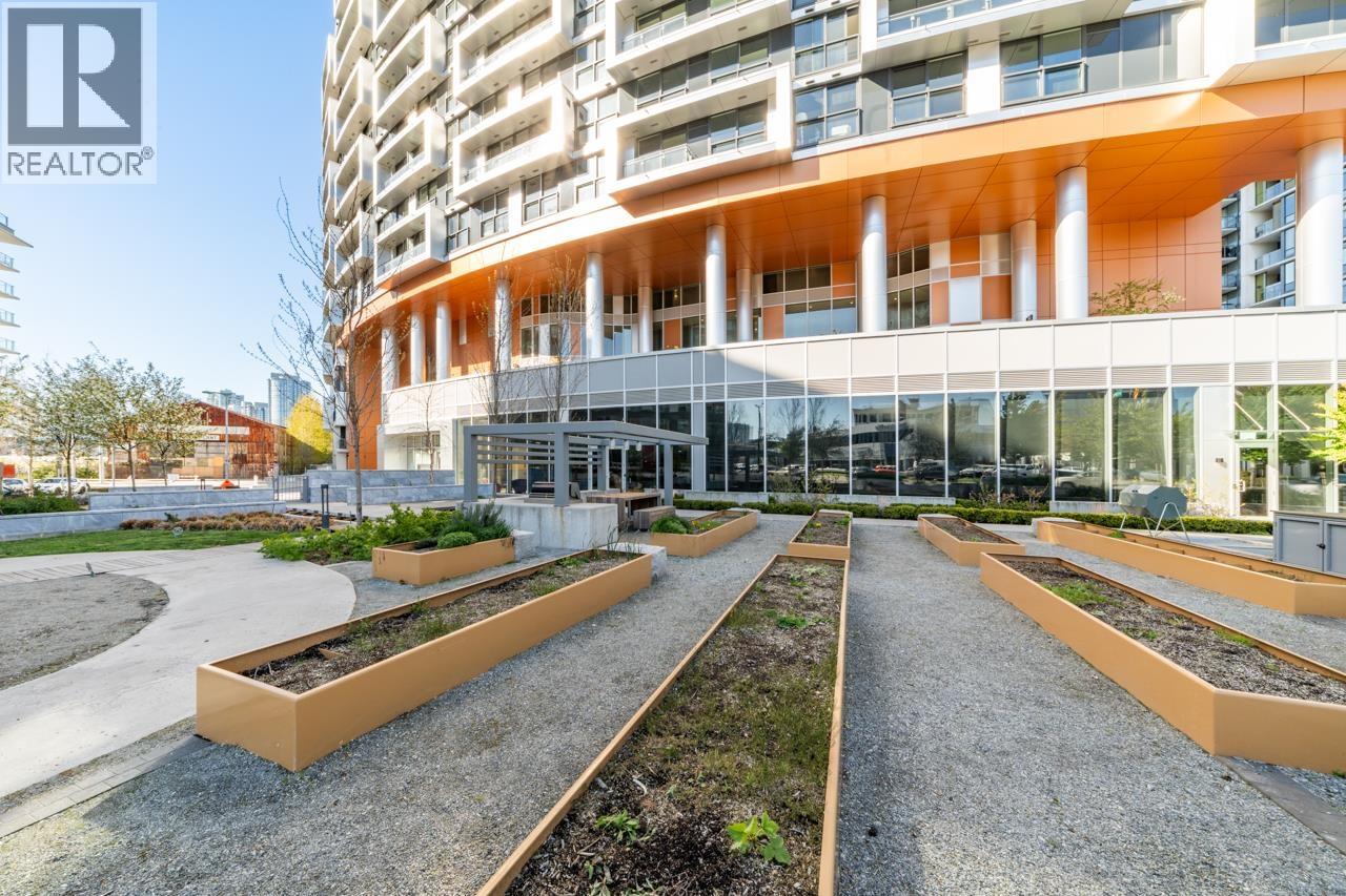 Photo 25 of 1517 1768 Cook Street, Vancouver BC