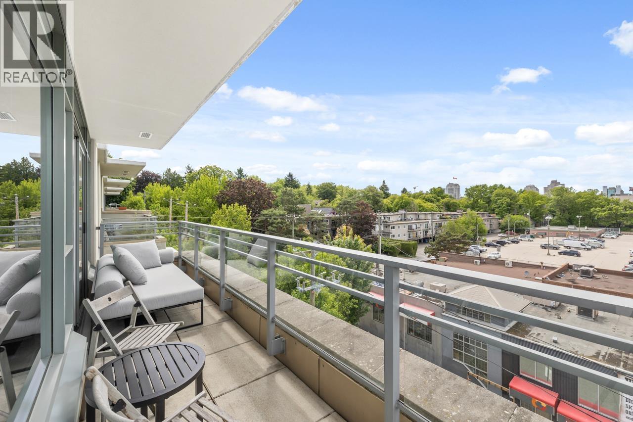 Photo 14 of 505 2520 Manitoba Street, Vancouver BC