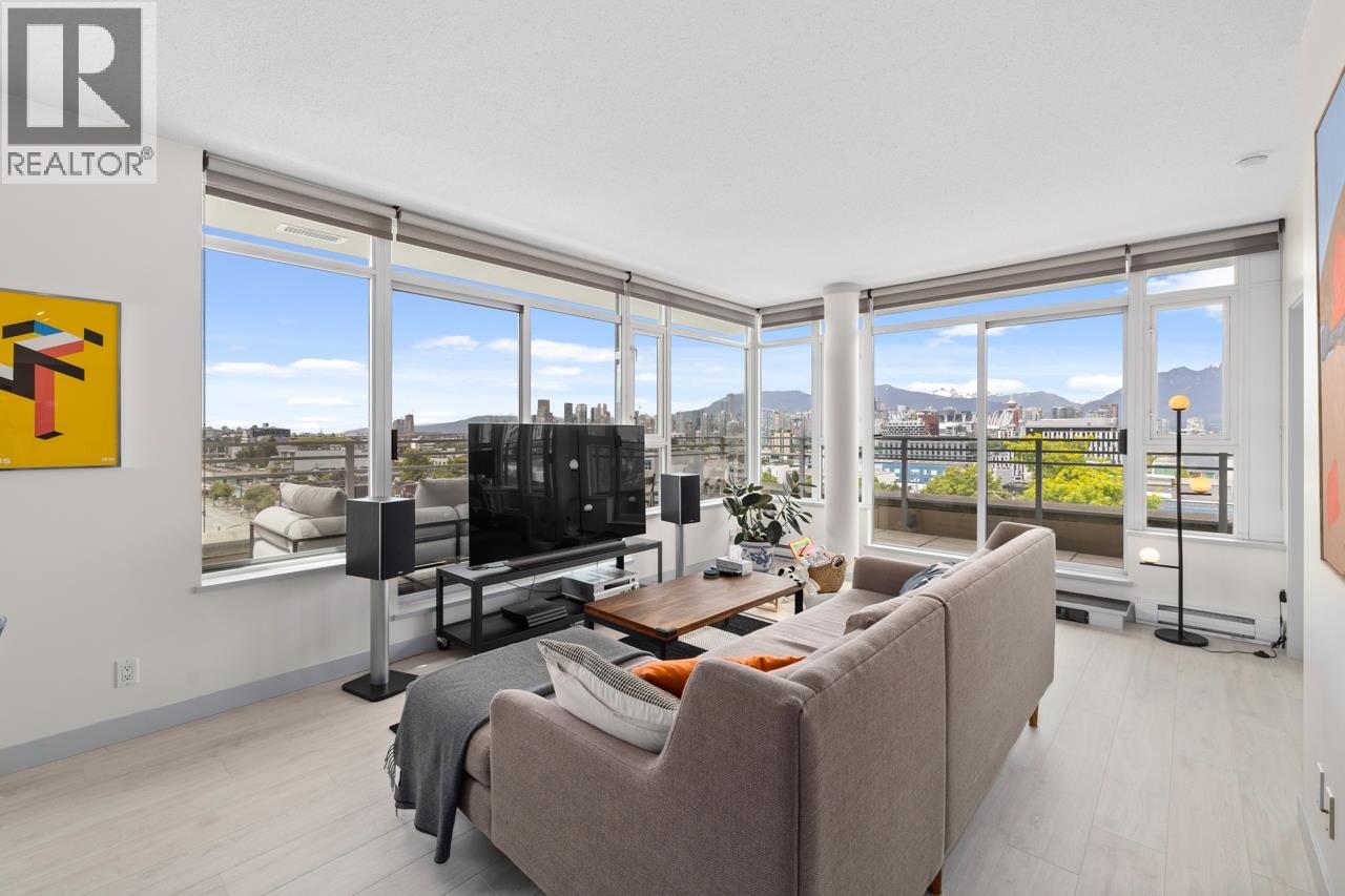 Photo 2 of 505 2520 Manitoba Street, Vancouver BC