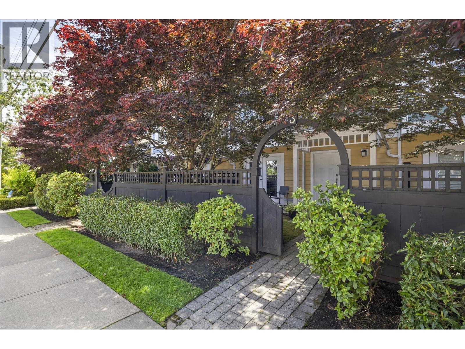 #3-4729 GARRY Street, Delta
