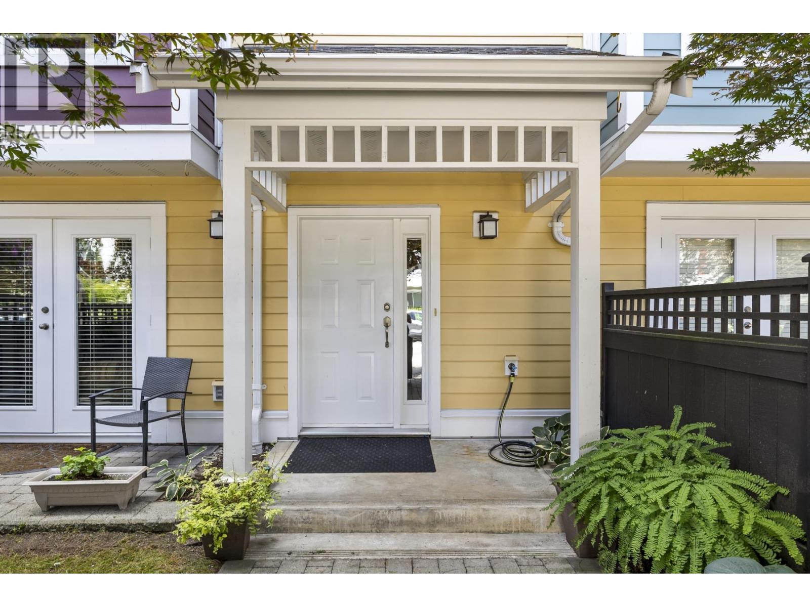 #3-4729 GARRY Street, Delta