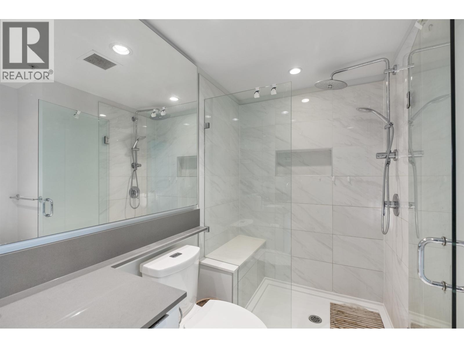 Photo 7 of 1701 2388 Madison Avenue, Burnaby BC