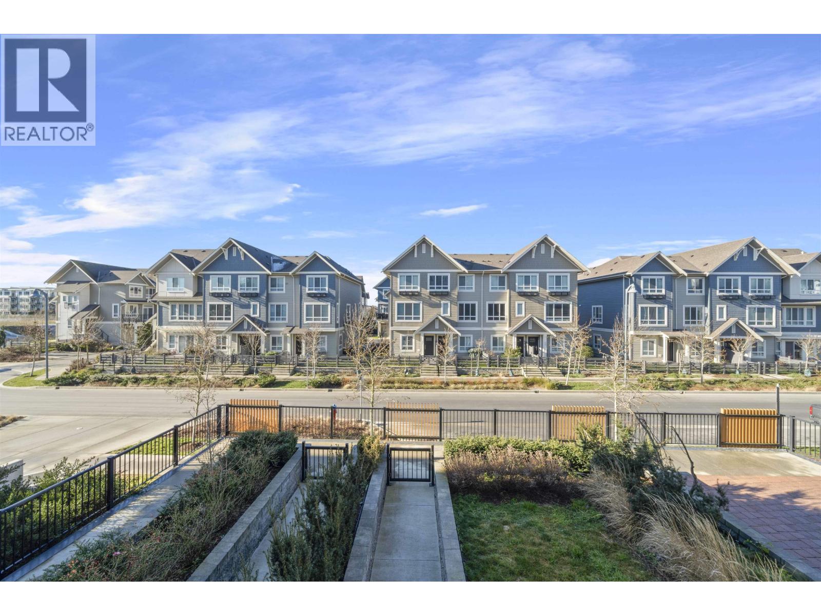 211 1792 STARLING DRIVE, Tsawwassen