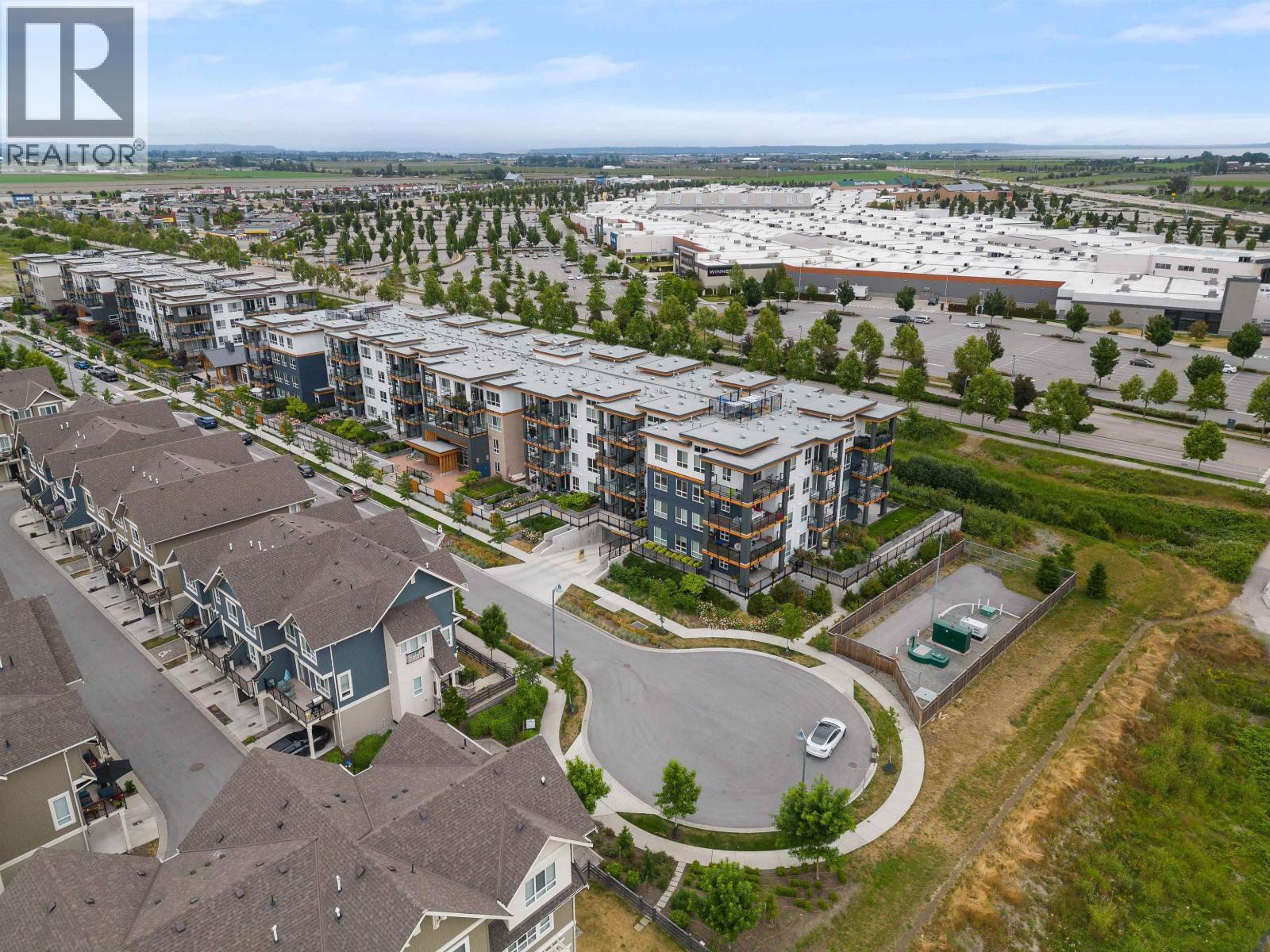 211 1792 STARLING DRIVE, Tsawwassen