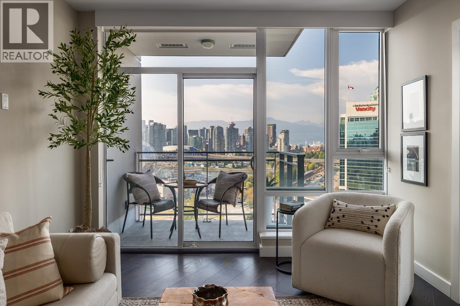 Photo 6 of 1912 1618 Quebec Street, Vancouver BC