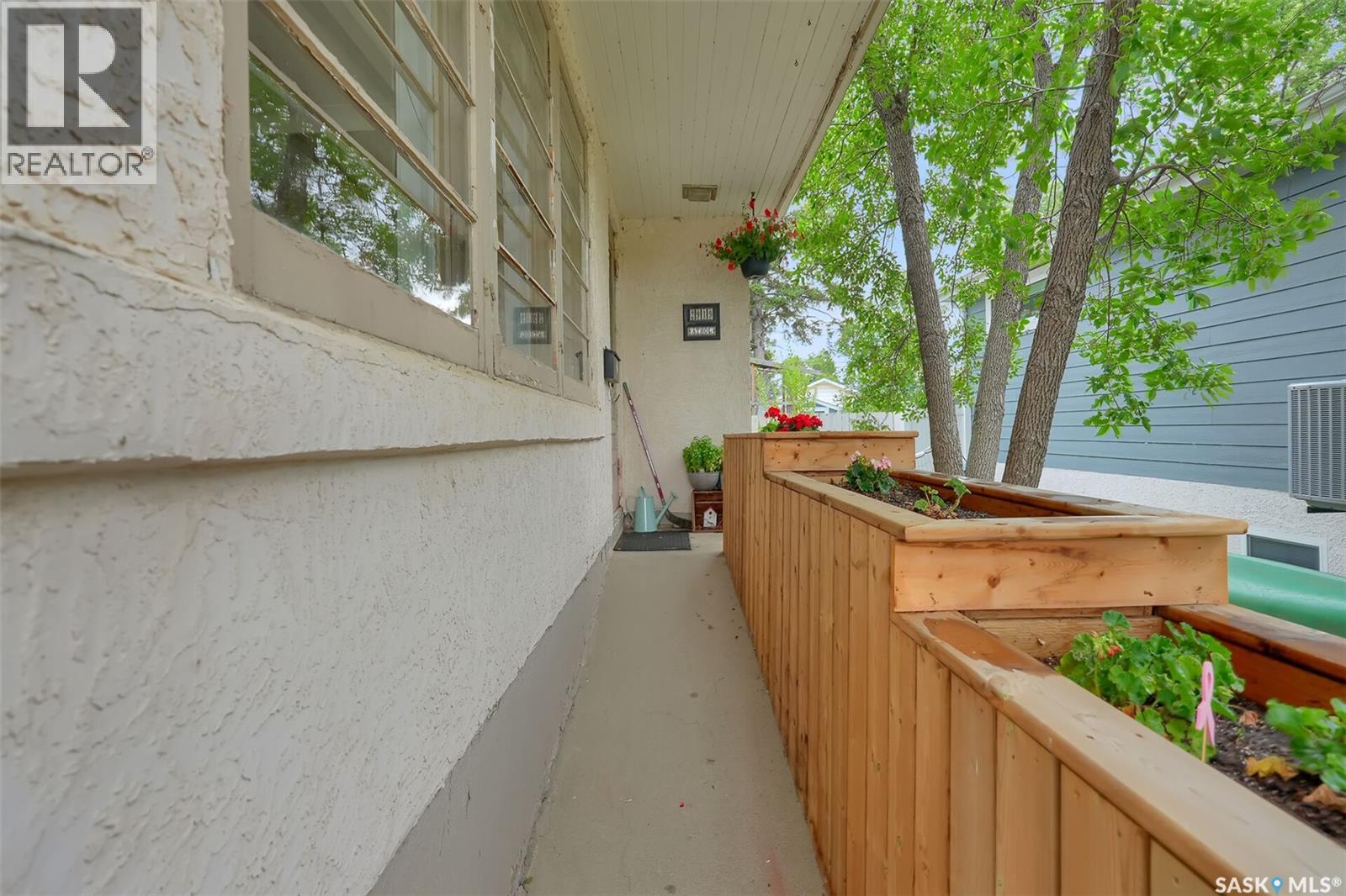 Photo 4 of 2919 Athol Street, Regina SK