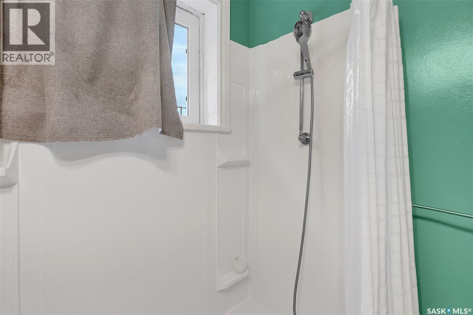 Photo 20 of 2919 Athol Street, Regina SK