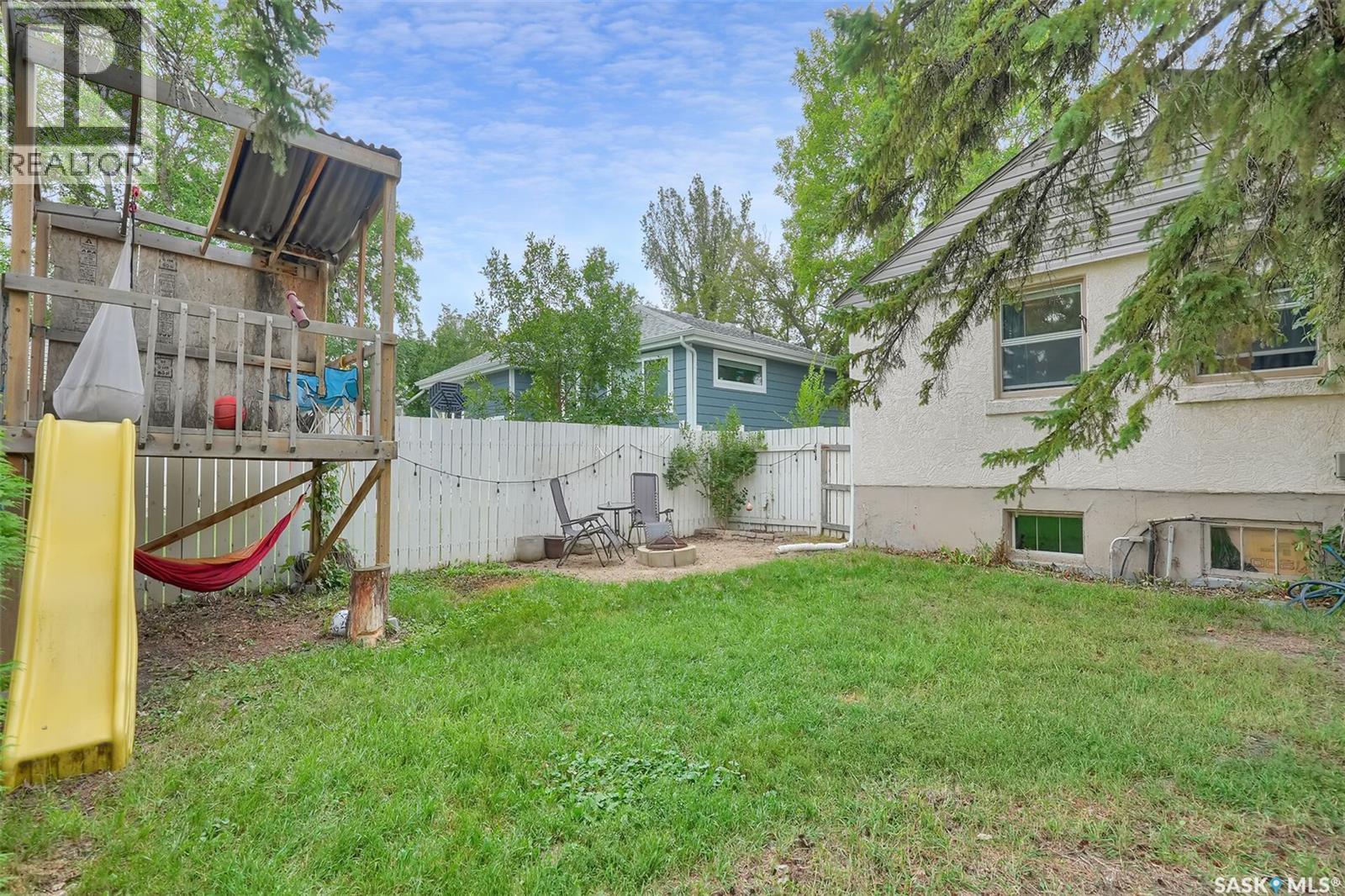 Photo 41 of 2919 Athol Street, Regina SK
