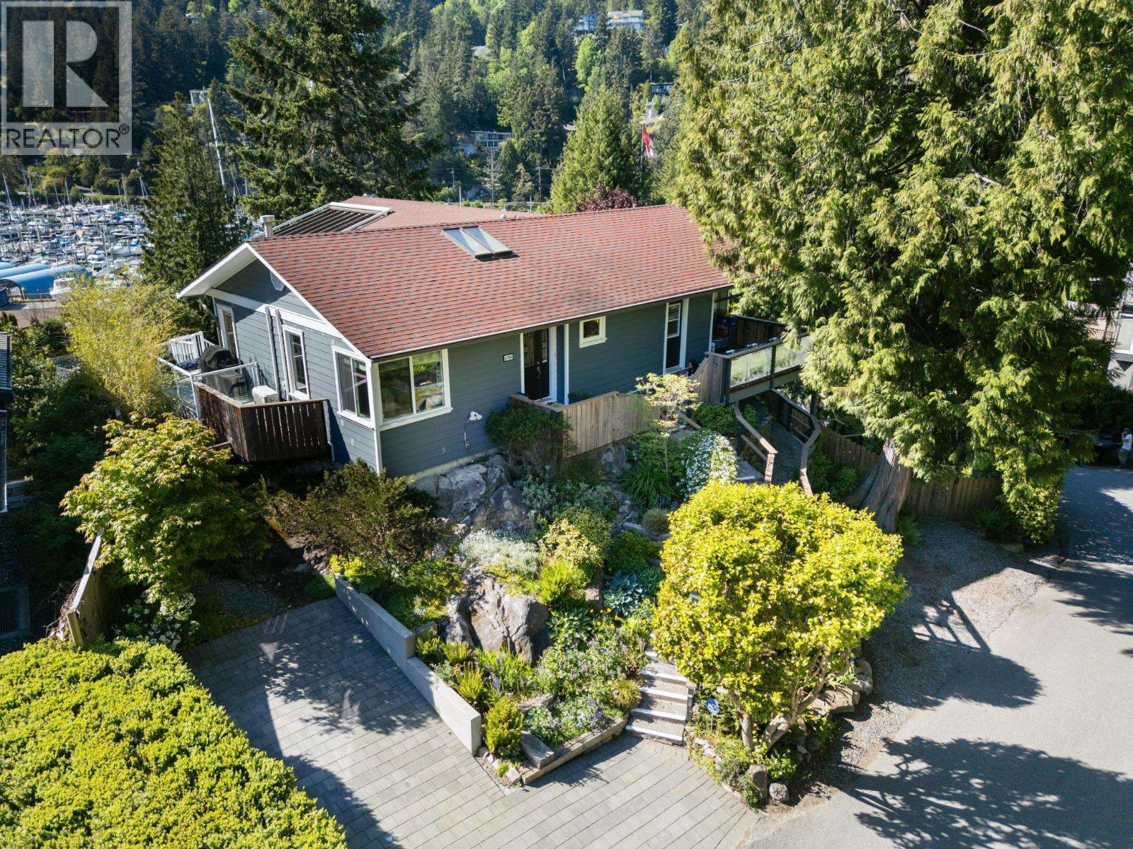 5755 TELEGRAPH TRAIL, West Vancouver