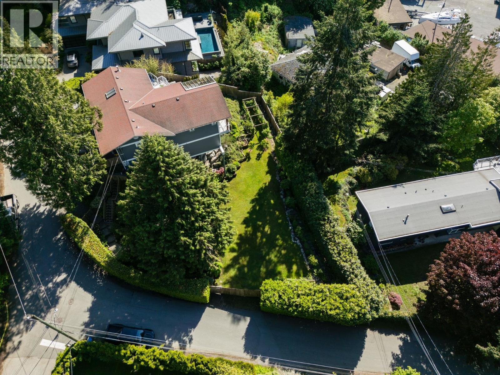 5755 TELEGRAPH TRAIL, West Vancouver