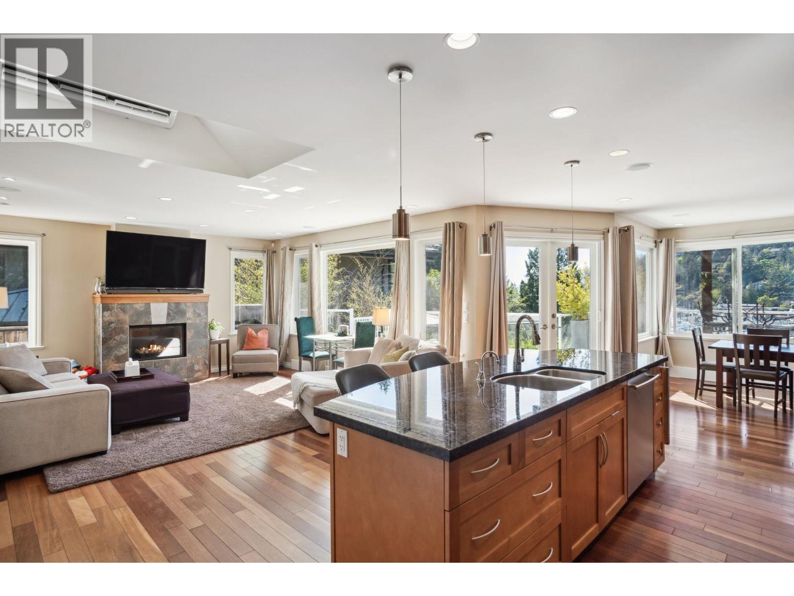 5755 TELEGRAPH TRAIL, West Vancouver