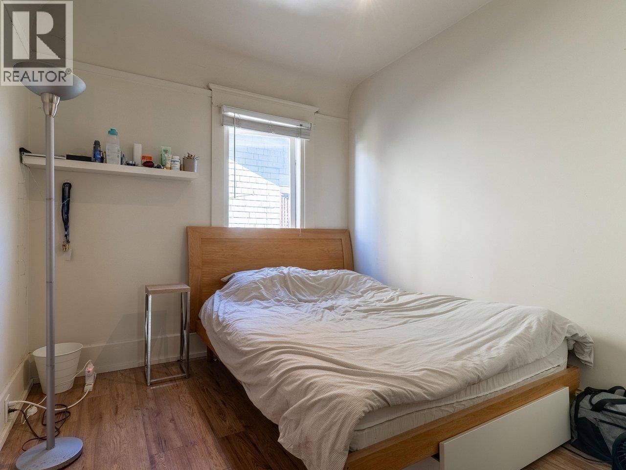 Photo 22 of 3347 W 8th Avenue, Vancouver BC